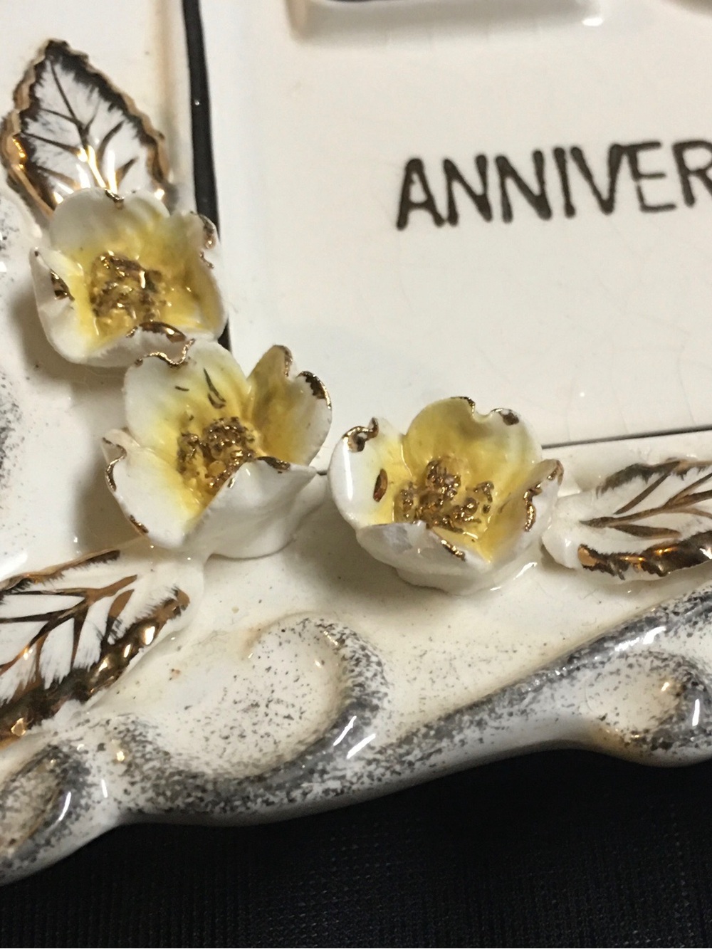 25th Anniversary Ceramic Plaque with Praying Hands - White & Tan - Picture 3 of 10